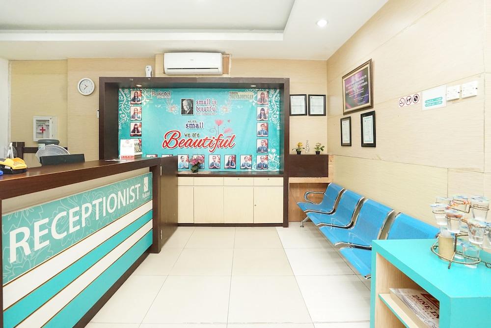 Oyo 277 Rukotel Near Rsu Adi Husada Undaan Kota Surabaya Exterior foto
