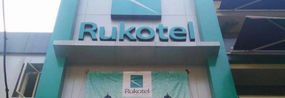 Oyo 277 Rukotel Near Rsu Adi Husada Undaan Kota Surabaya Exterior foto